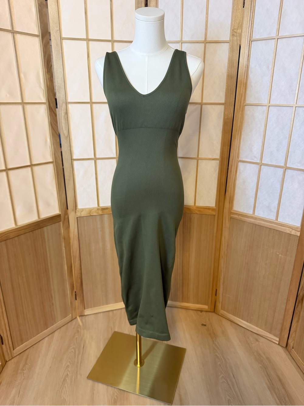 Popilush Shapewear Deep V-Neck Tummy Control Midi Dress in Green M/L